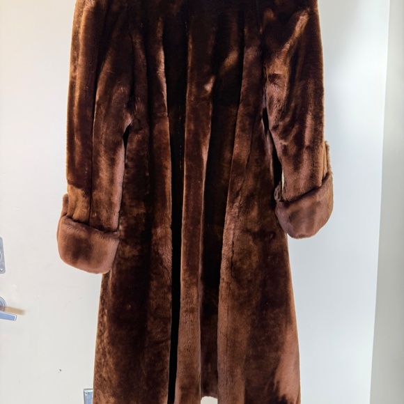 Vintage Hudson’s Bay sheared Beaver fur coat, long brown real fur 1960s to 70s m - Picture 4 of 13